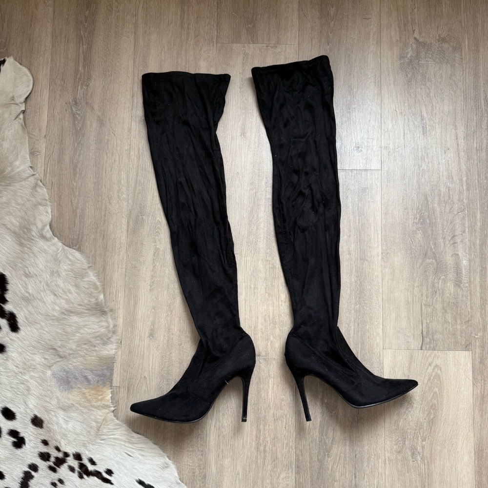Elegant Black Over-the-Knee Boots 8